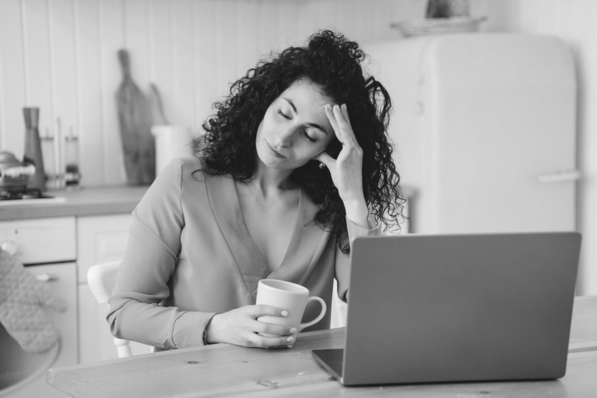 Finanzielle Bildung und Analyse